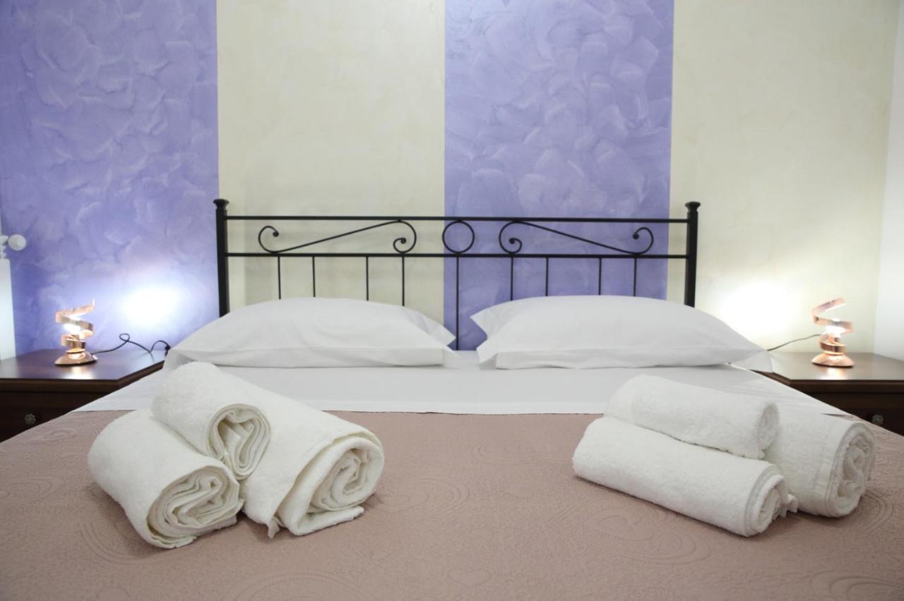 מורצ'יאנו די לאוקה B&B L'Incantesimo מראה חיצוני תמונה